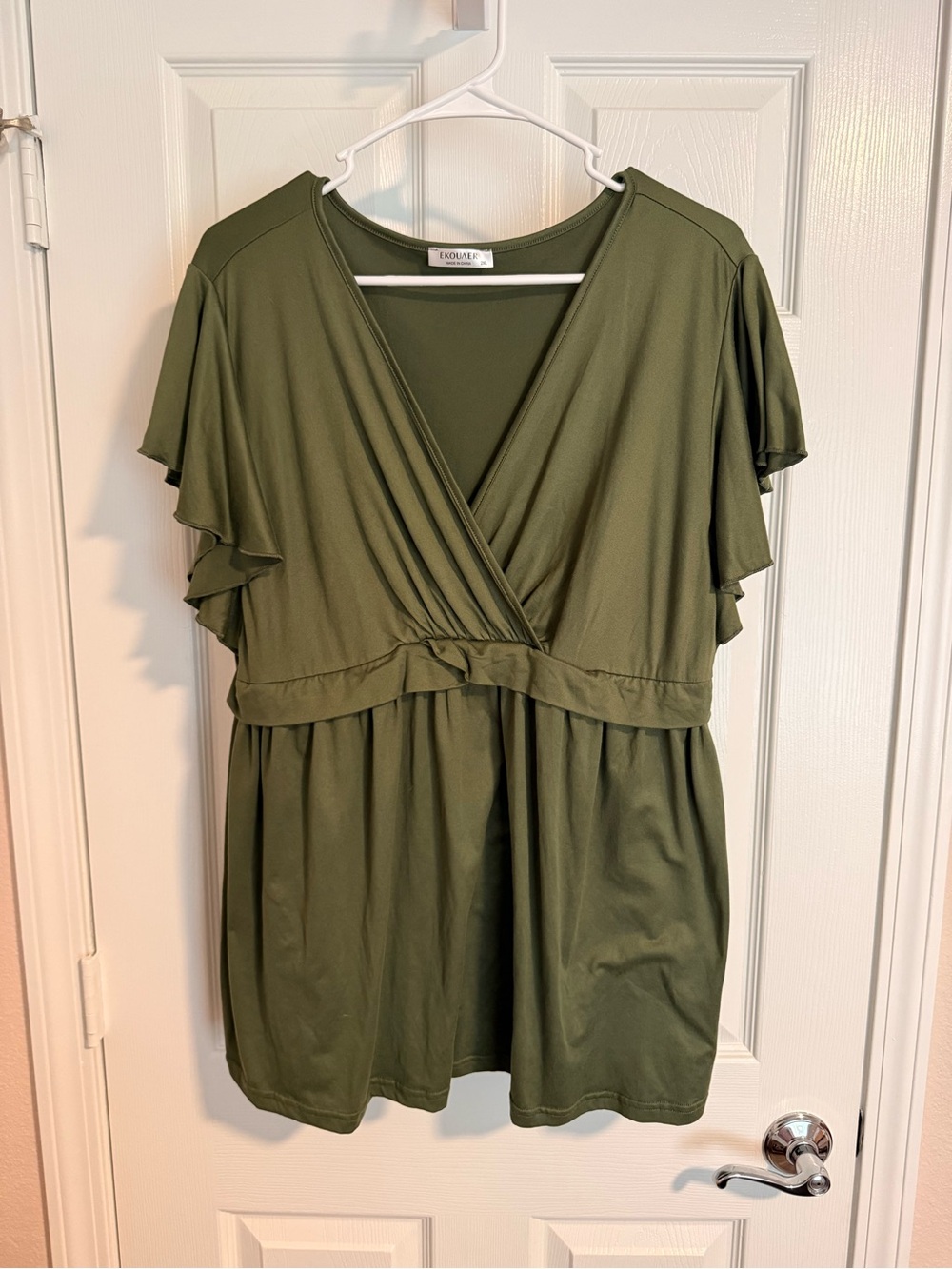 Ekouaer Olive Green Flutter-Sleeve Surplice Top